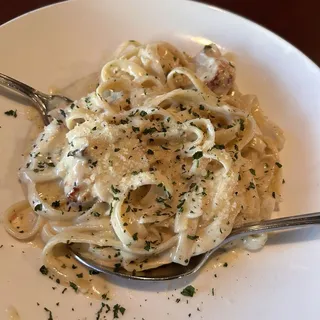 Chicken Fettuccine Alfredo