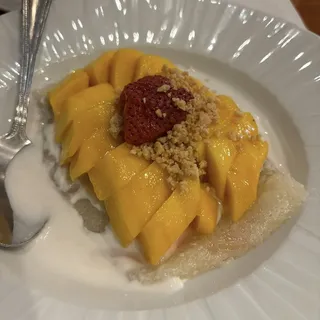 Mongo with sticky rice