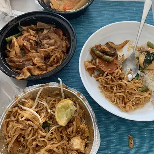 Pad thai, drunken noodle, red curry