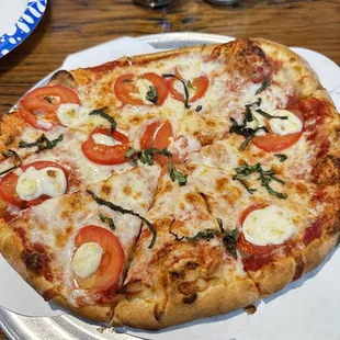 Margherita pizza at Mama Tigs