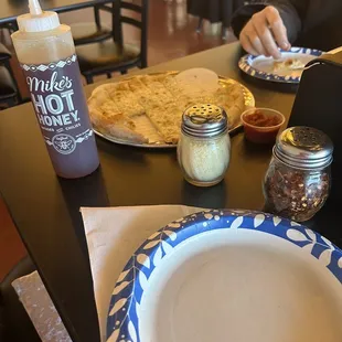 They have hot honey you can add!