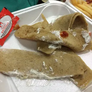 Chicken gyro was pathetic and they should have been embarrassed to serve this garbage