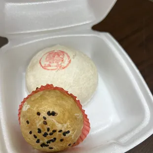 Egg yolk (brown) and mung bean with meat (white)