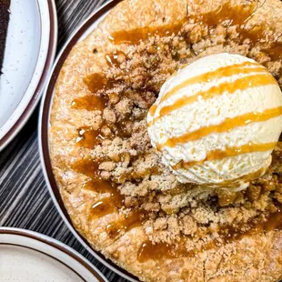 Apple cobbler