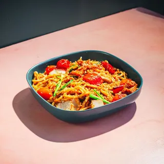 Tomato Garlic Chow Mein