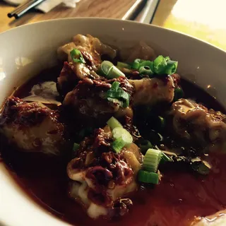 Wonton with Hot Sauce