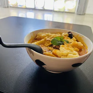 F3. Fish Fillet Curry Laksa