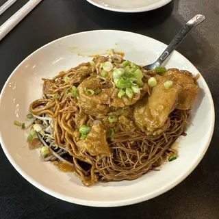 F11. Rice and Egg Noodle with Curry Chicken