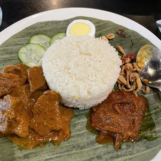 N7. Coconut Rice with Rendang Beef