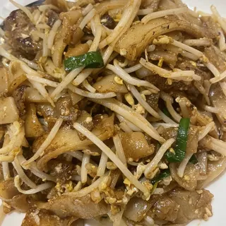 K3. Penang Beef Char Kway Teow