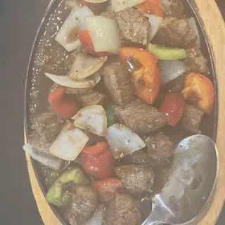 M1. Sizzling Pepper Beef