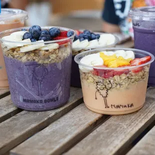 Maui Sunrise (Small), Mamaka Bowl (Regular), flanked by smoothie versions of each.