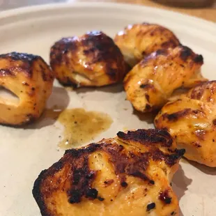 Perfectly broiled chicken kebabs