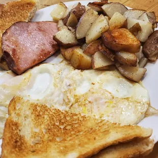 Traditional 2 Egg Breakfast with Ham