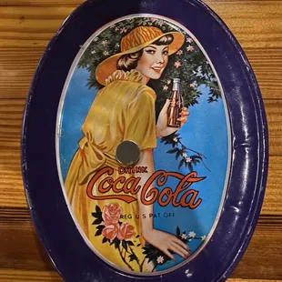 Receipt tray with useful tiny magnet