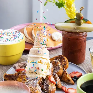 French Toast Mama-Style! Sliced King's Hawaiian bread, sliced fresh strawberries,
blueberries, powdered sugar, syrup &amp; Thrifty's Ice Cream