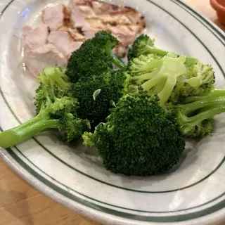 McCade's Chicken 'n Broccoli