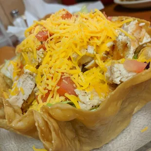 Taco salad with chicken was a great idea!! Healthy food, real food, their rolls and corn bread are delicious!!