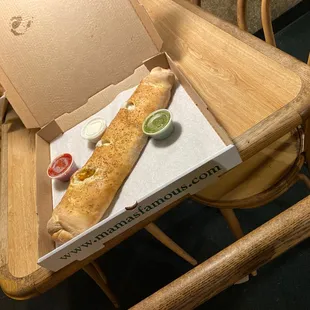 16 inch Traditional Stromboli