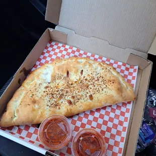 Small Traditional Calzone