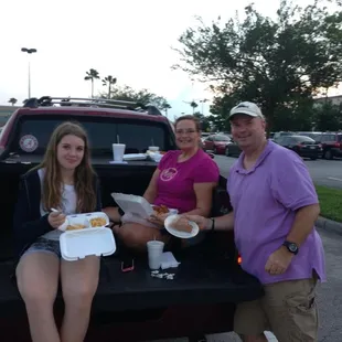 Street vending:  satisfied customers!