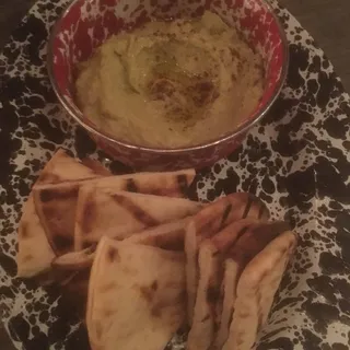 Avocado hummus