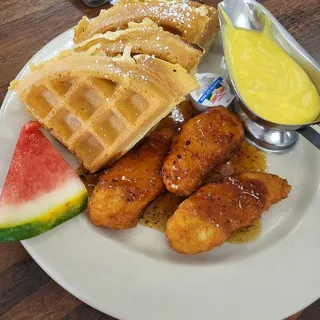 CHICKEN AND WAFFLES