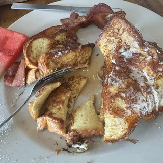 FRENCH TOAST WITH MEAT