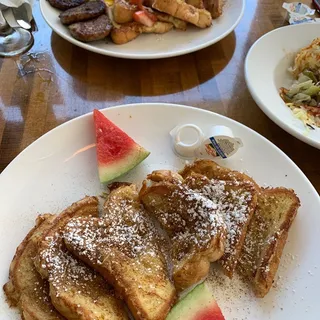 French Toast with Cinnamon and Syrup