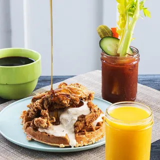 Mama's Famous Chicken N' Waffle