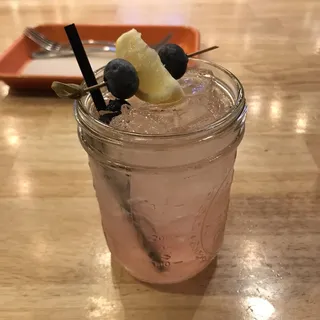 Georgie's Peach Lemonade