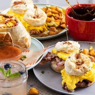 Bacon Biscuits N' Gravy