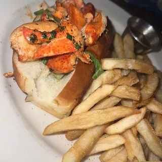 Lobster Roll (Hot)