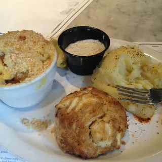 Single Crab Cake Dinner