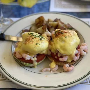 Eggs Benedict with shrimp