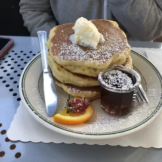 Mama's Old Fashioned Buttermilk Pancakes (3)