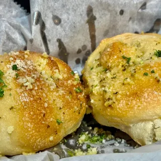 Mama's Garlic Knots