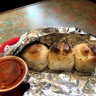 Garlic knots