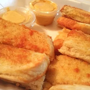 french toast and dipping sauce