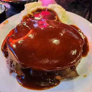Hot beef sandwich