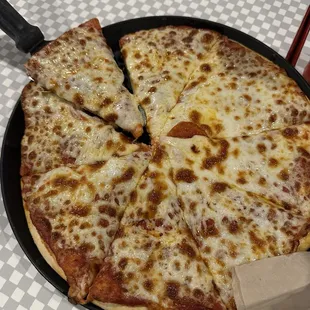 Pepperoni pizza