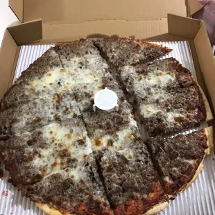 Hamburger pizza