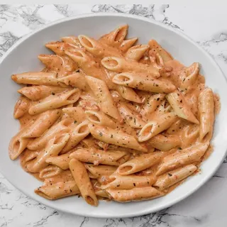 Spicy Penne Alla Vodka w/peas