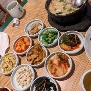 Tofu soup with all the side dishes