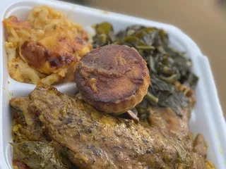 M&R Cafe Southern Cuisine With Flavor