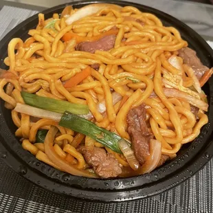 Beef lo mein