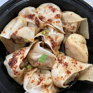 spicy wontons