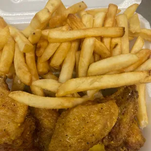 Lemon pepper wings and fries