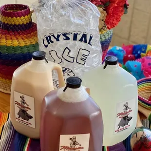 Tea, Horchata, and Lemonade to go.  Come try our amazing drinks made from scratch!