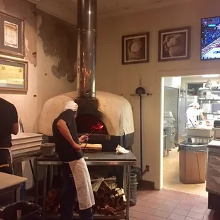 Pizza oven